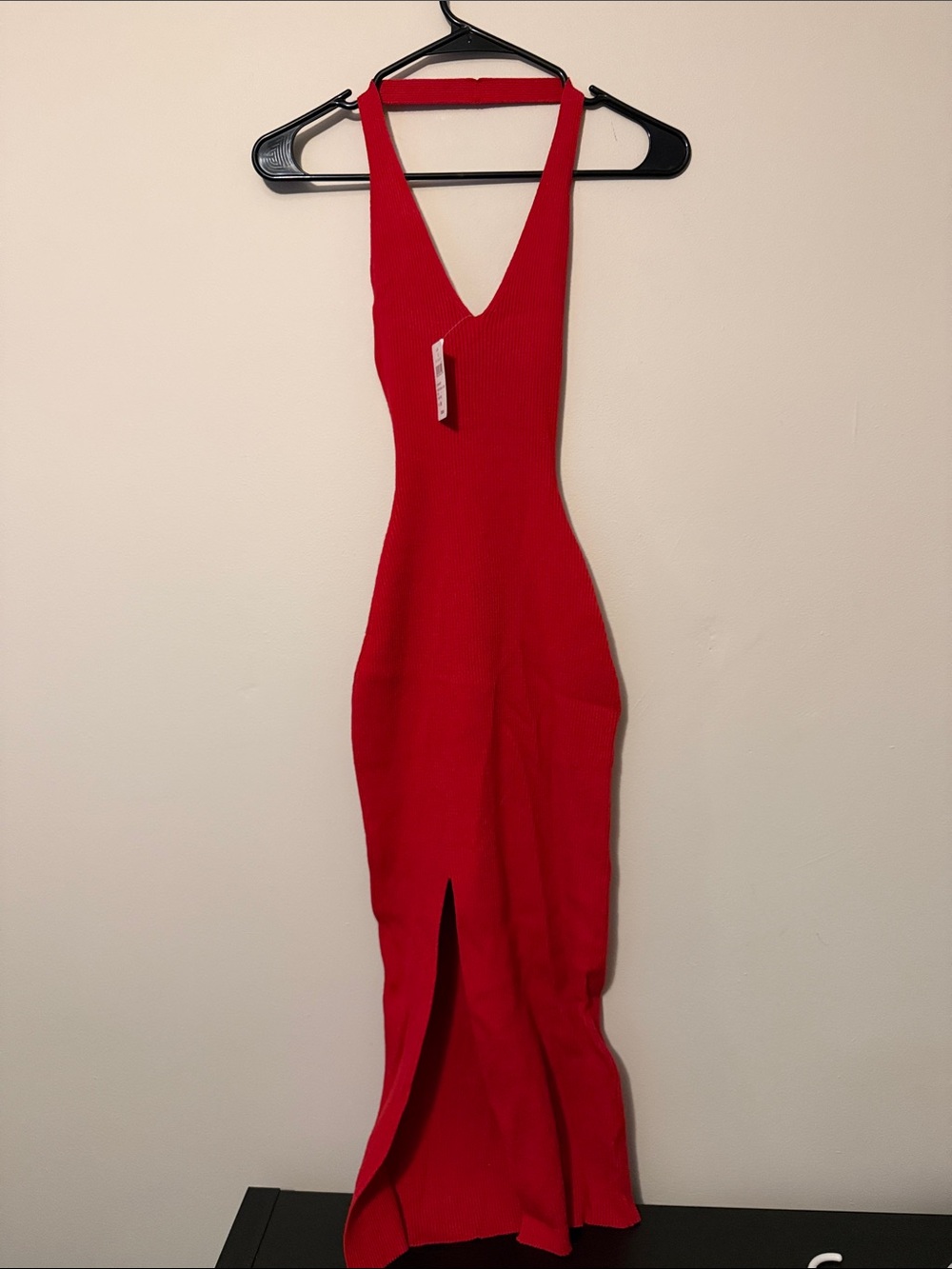 Windsor Red Backless V-Neck Ribbed Midi very stretchy Dress size medium NWT